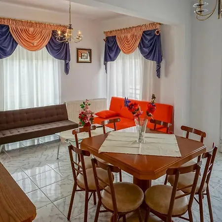 Melitta Apartament *